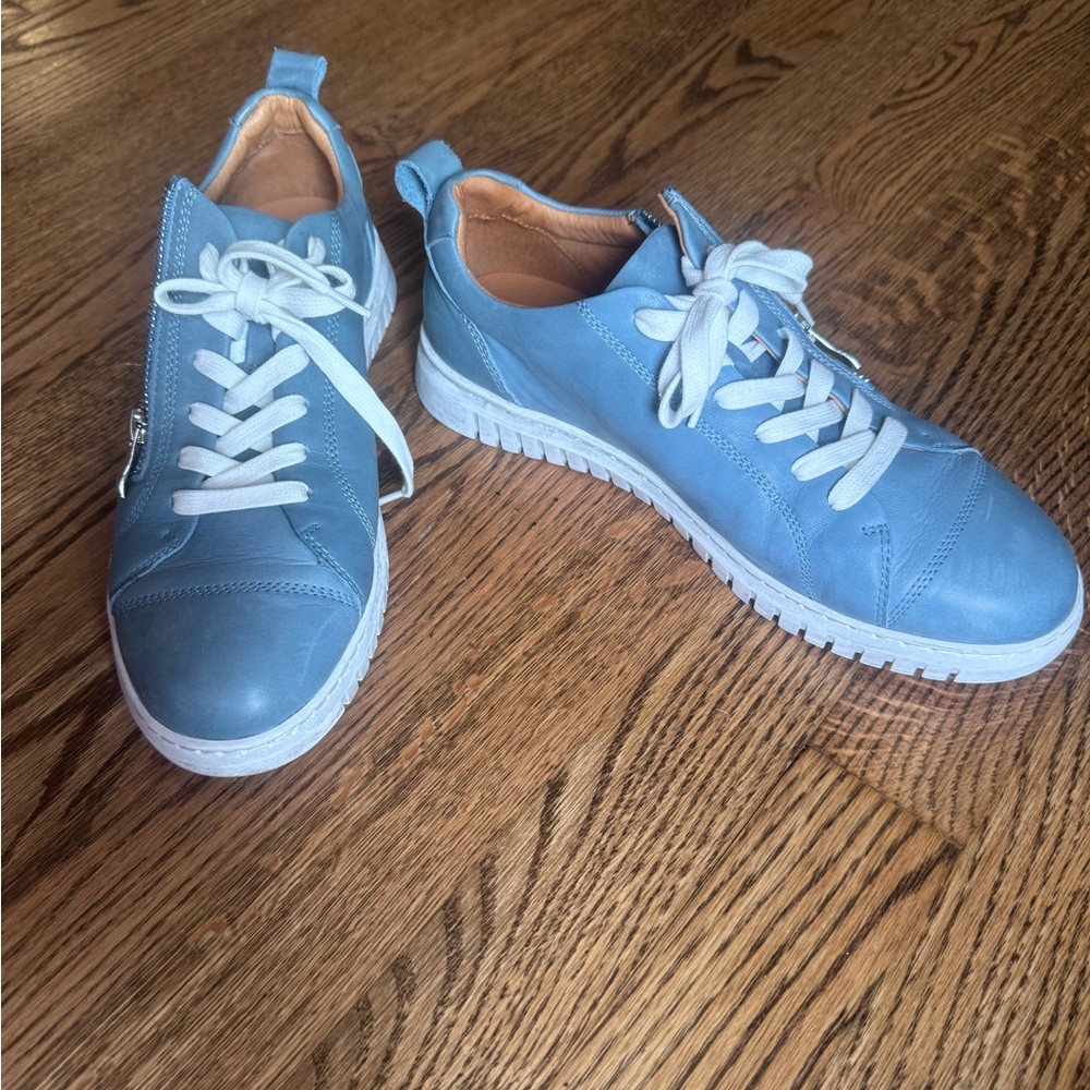 Casual Women's Light Blue Lace-Up Sneakers